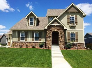 2310 SW 18th St, Ankeny, IA 50023