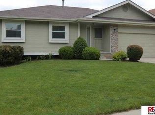 5057 S 165th St, Omaha, NE 68135