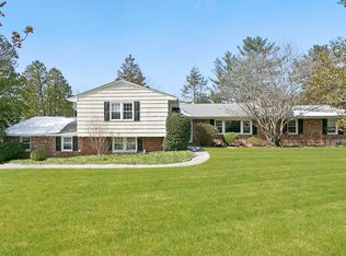 2 Edgemont Cir, Scarsdale, NY 10583