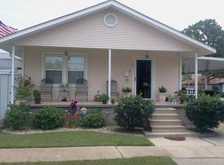 501 Chalmette Ave, Chalmette, LA 70043