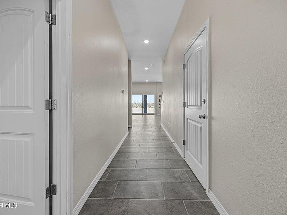 5th image of 396 Villa Sol Ct