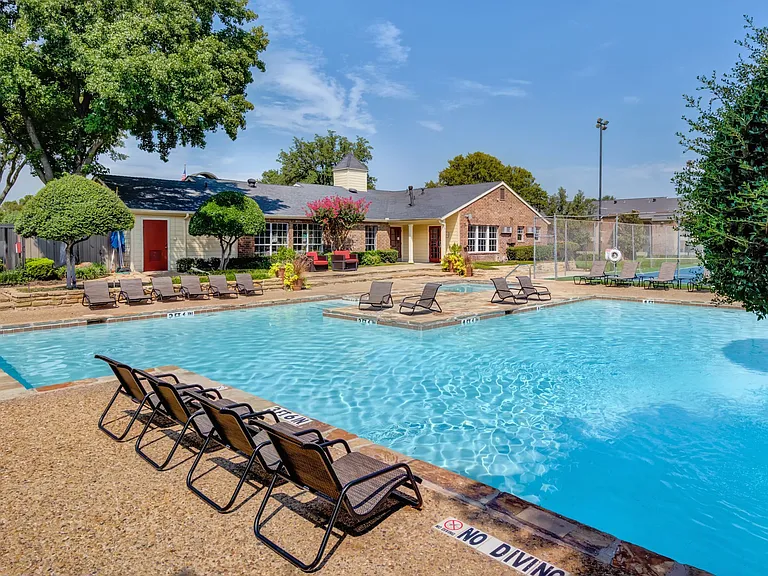 Villas At Waterchase — Photo 43