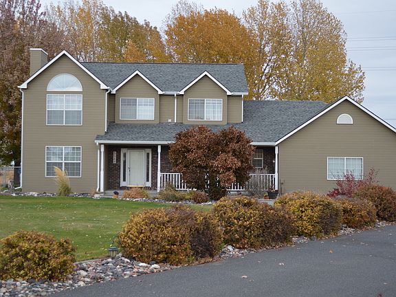 3rd image of 5549 Lorri Ln