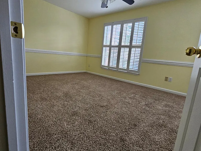 142 Spring Crossing Cir — Photo 8
