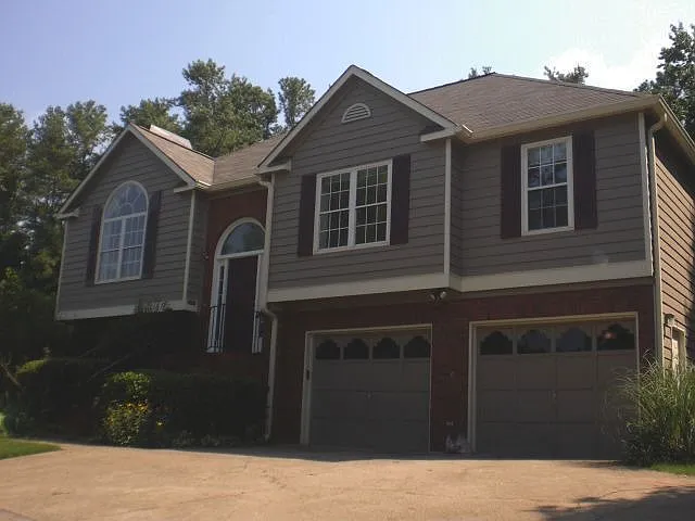 202 Eagle Glen Ct photo 1