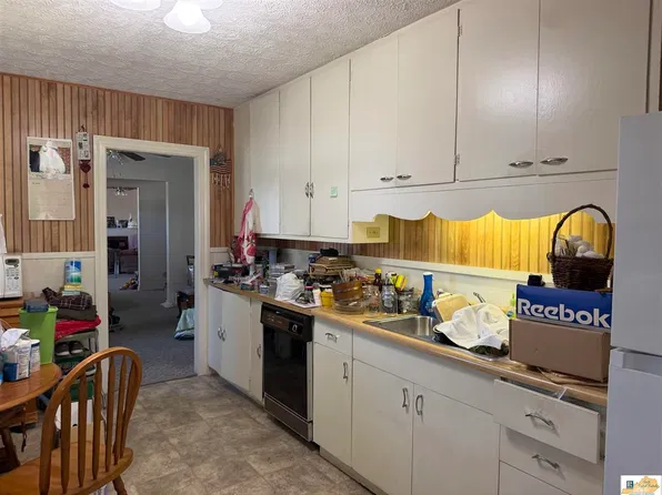 331 Church St, Burkesville, KY 42717