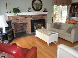 807 Murphys Rd #C, Hartford, VT 05047