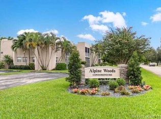 8513 Old Country Mnr, Fort Lauderdale, FL 33328