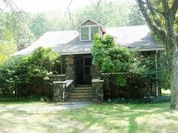 353 Cherry Hill Rd photo 1