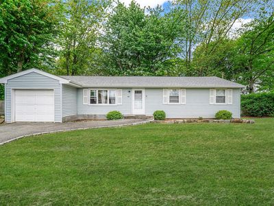 1564 Illinois Avenue, Bay Shore, NY, 11706