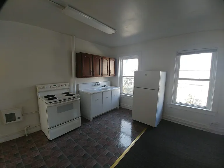 34 E Walnut St #C — Photo 25