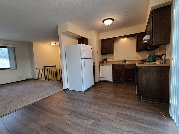 4th image of 3413 Castile Dr
