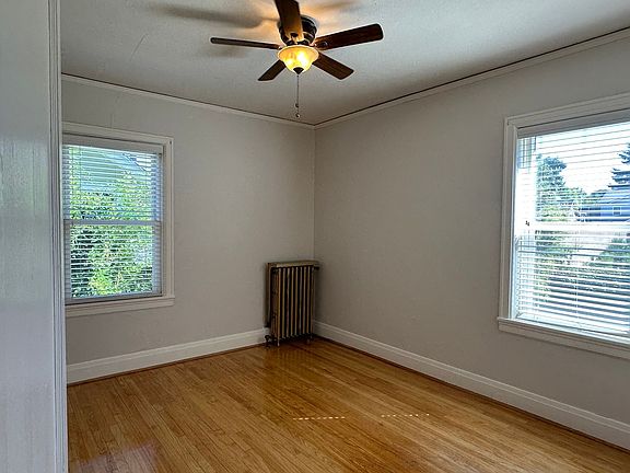 5th image of 230 NE 28th Ave APT 204