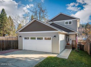 1904 N 12th St, Coeur D Alene, ID 83814