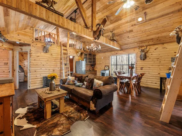 243 Silver Hickory Dr, Coldspring, TX 77331