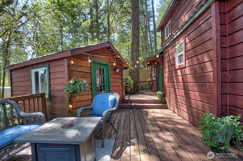 2nd image of 1546 Reservation Road SE #264