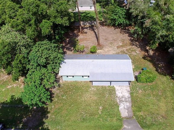 3rd image of 2704 NE 1st Ave