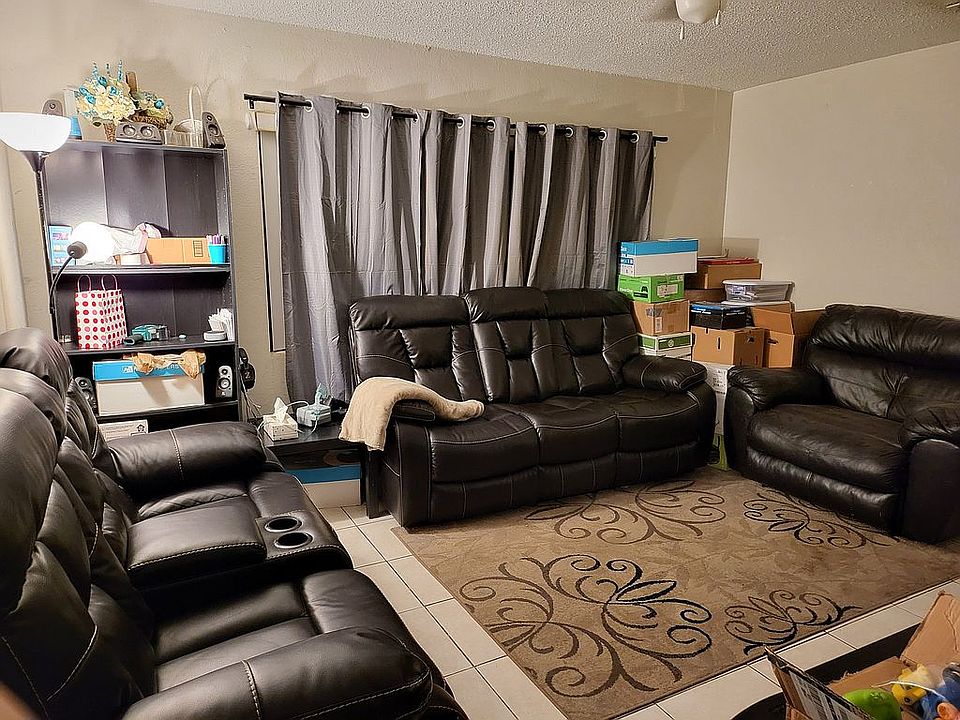 1st image of 1641 Mockingbird Ln
