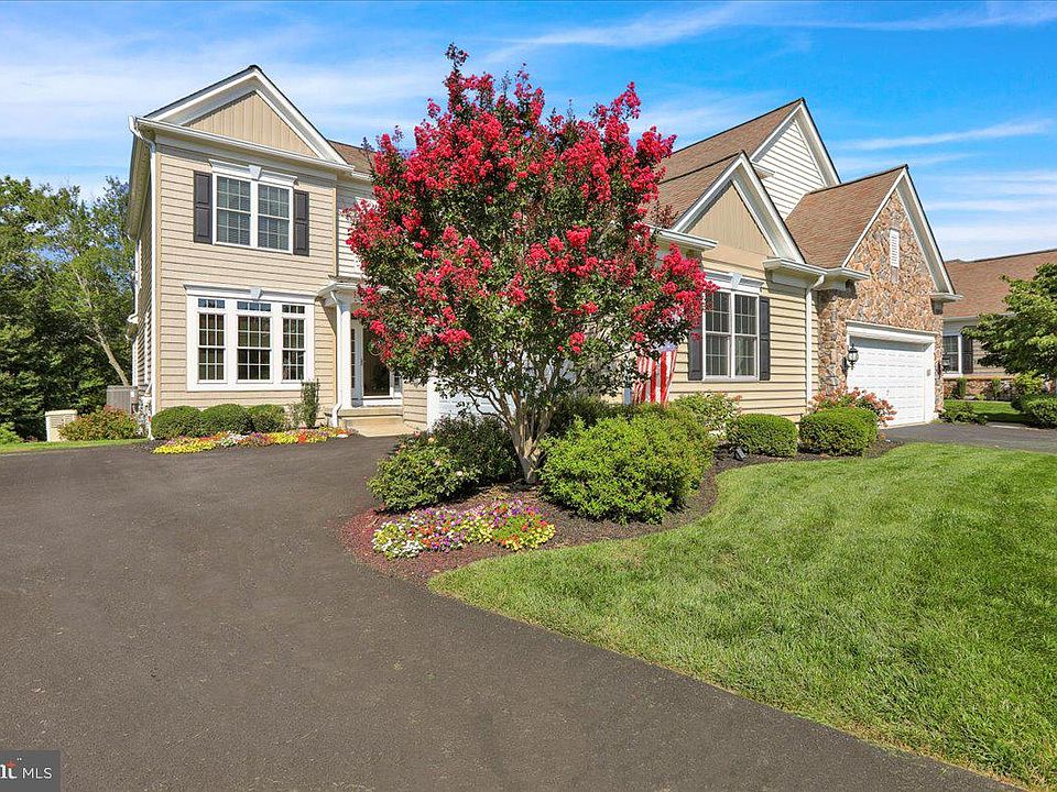 1st image of 333 S Caldwell Cir