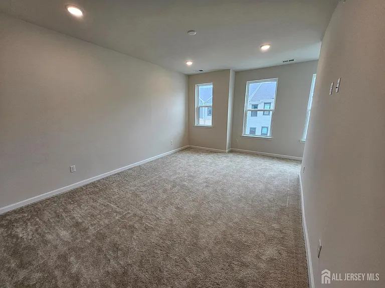 605 Parker Blvd — Photo 12