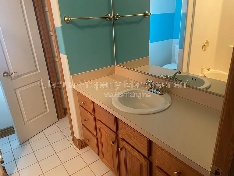 285 Trafalgar Trl — Photo 6
