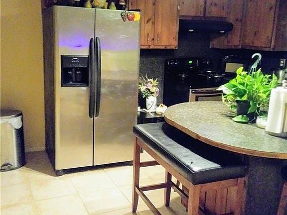 3rd image of 2705 Lochaven Blvd