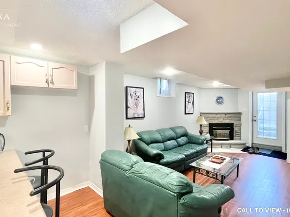 15 Turtlecreek Blvd #2, Brampton, ON L6W 3Y4