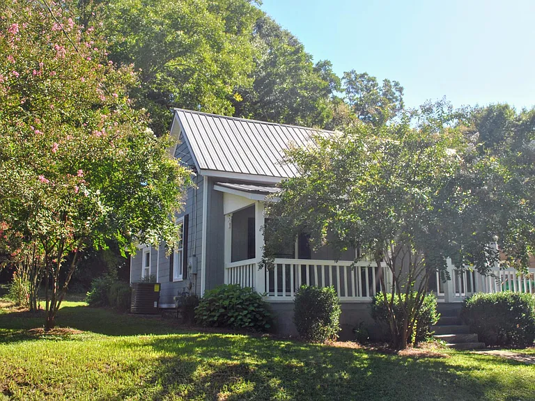247 Arch St — Photo 14