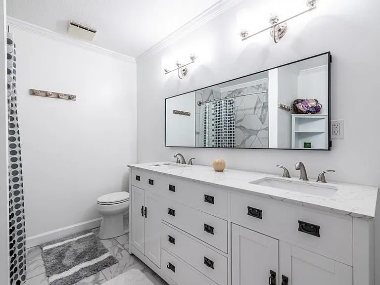 27301 Plantation Dr NE #301 — Photo 26