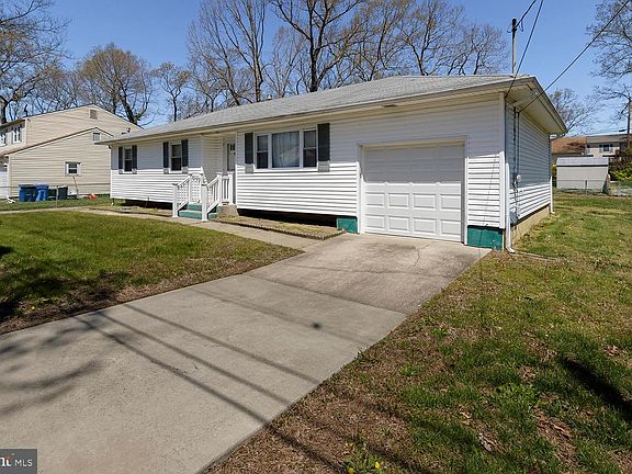 2nd image of 334 Tulip St