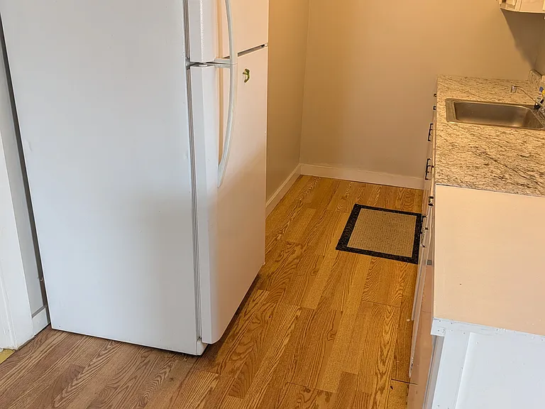 119 Lafayette St #2 — Photo 9