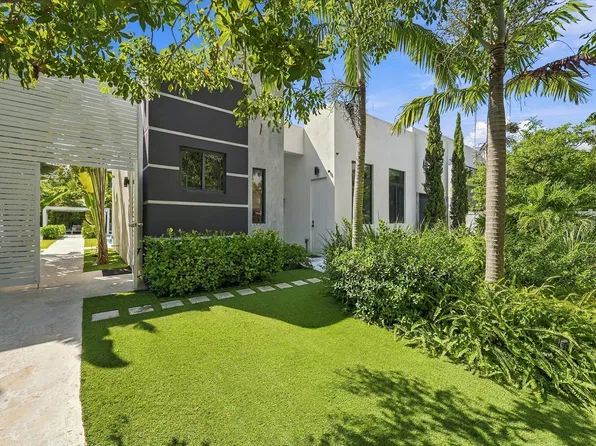 110 NE 16TH Place, Fort Lauderdale, FL 33305