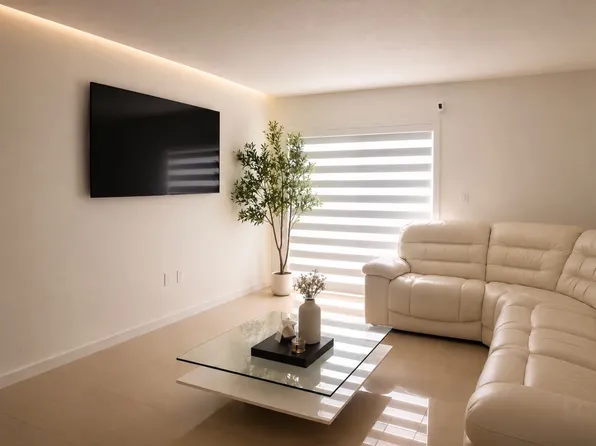 1890 W 56th St APT 1309, Hialeah, FL 33012