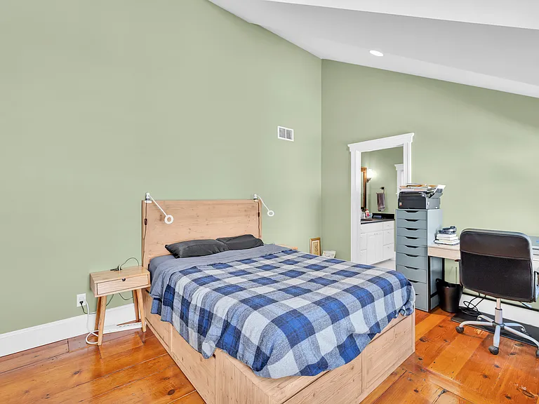 57 Bristol St #57 — Photo 10