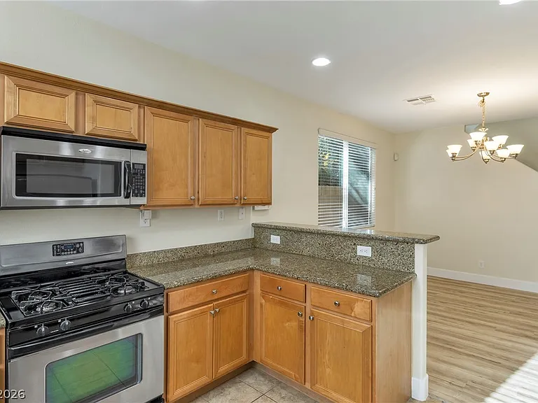9027 Bold Venture Ct — Photo 8