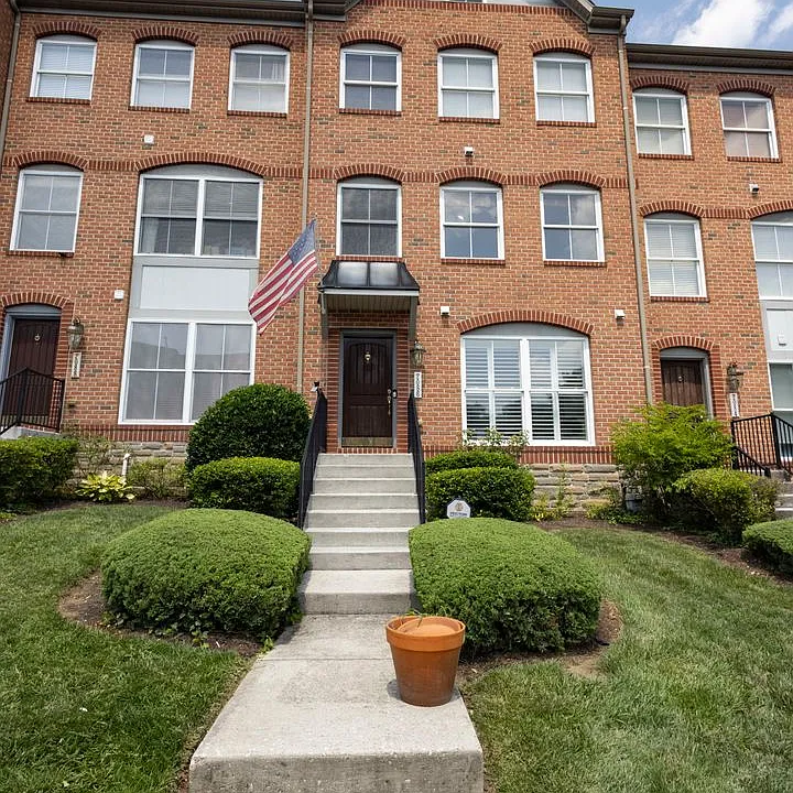 2086 Clipper Park Rd