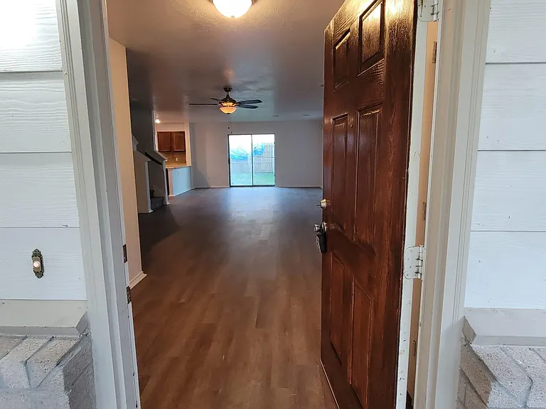 2726 Skyview Crest Ct — Photo 2