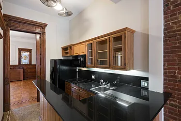 Rented by Nest Seekers International