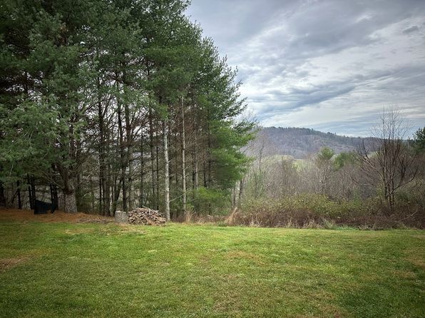 5257 Flat Ridge Rd, Troutdale, VA 24378