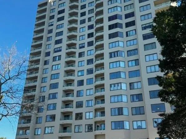 7501 River Rd APT 11D, Newport News, VA 23607