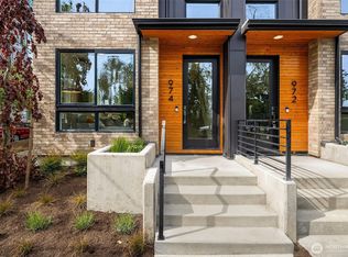 Nw 54th St Rowhouses Condo, Seattle, WA 98107