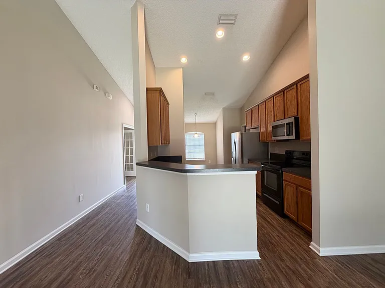 6902 Southern Oaks Dr W — Photo 6