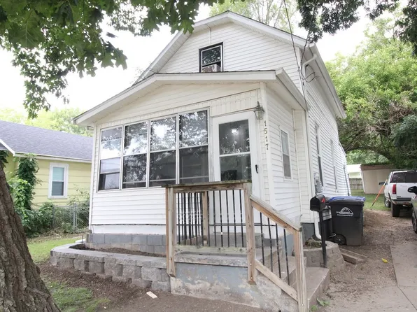 1517 Clinton Ave, Des Moines, IA 50313