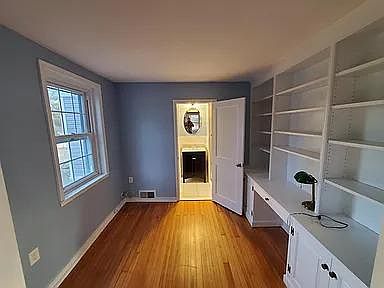 3rd image of 15218 Stratford Dr