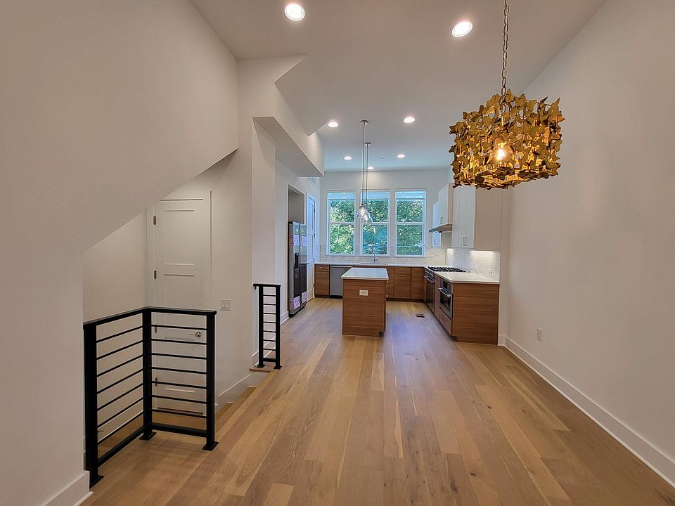 1st image of 3500 Harmon Ave #3