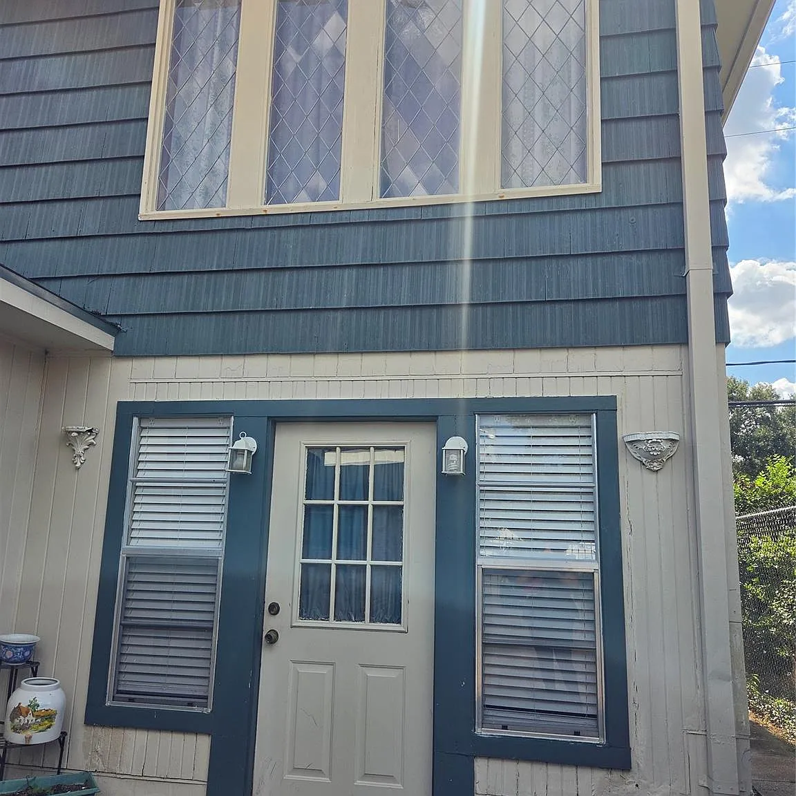 1 bed, 1.0 bath, 1008 sqft, $1,200 — Photo 1
