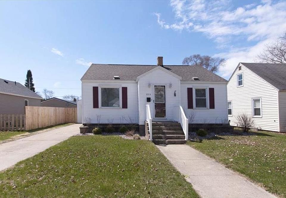 1st image of 2313 16th Ave