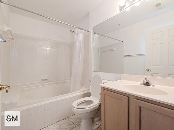 2nd image of 6702 Lake Park Dr APT 103
