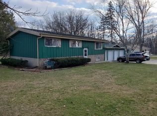 N2582 Johnson Rd, Columbus, WI 53925