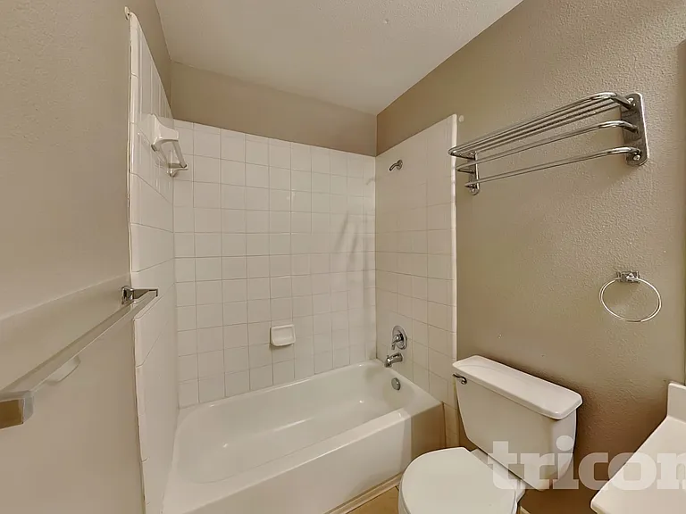 9622 Discovery Dr — Photo 17